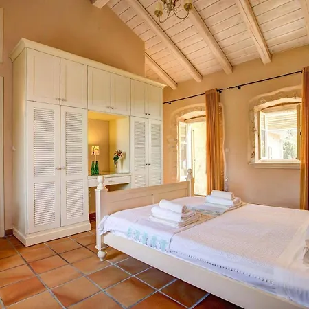 Vigli Retreat By